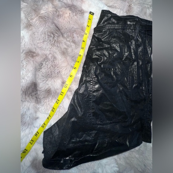 Isabel Marant Spring Collection Black Shorts Tweni Coated-Cotton FR40/US8 - Picture 13 of 16